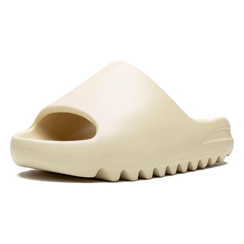 Yeezy Slides ‘Bone’ (Matte)