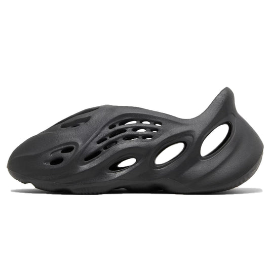 Yeezy Foam RNR “Onyx”